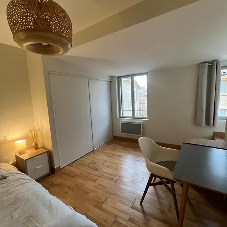 Joli Duplex Centre Apartment